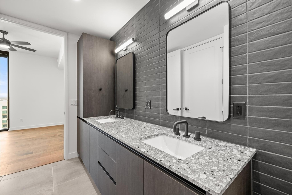 84 East Ave - Photo 4