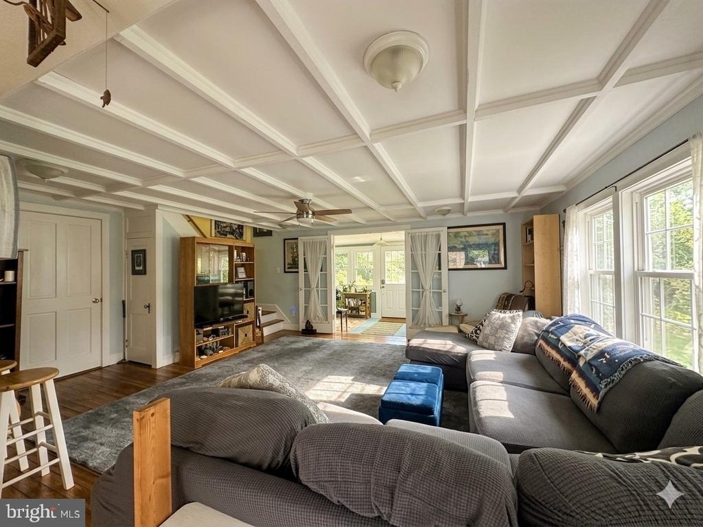 6002 Melbourne Avenue - Photo 4