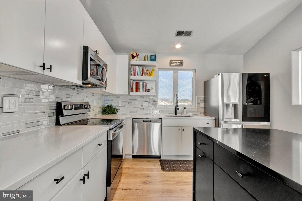 297 Lakeside Drive - Photo 5