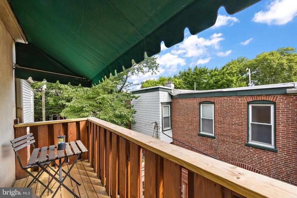 925 Lovering Avenue - Photo 9