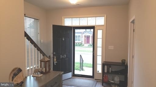 949 Manor Avenue N - Photo 4