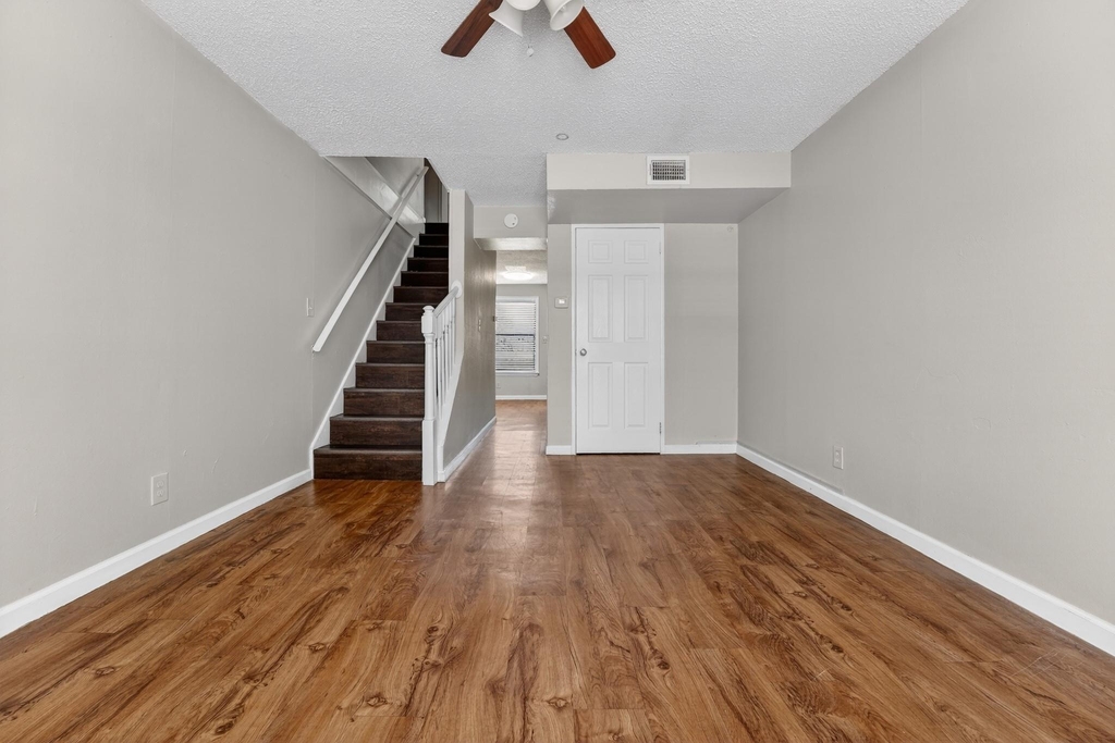 20600 Bonanza St - Photo 14