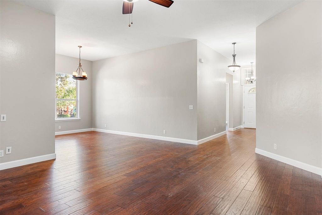 6802 Auckland Ct - Photo 8