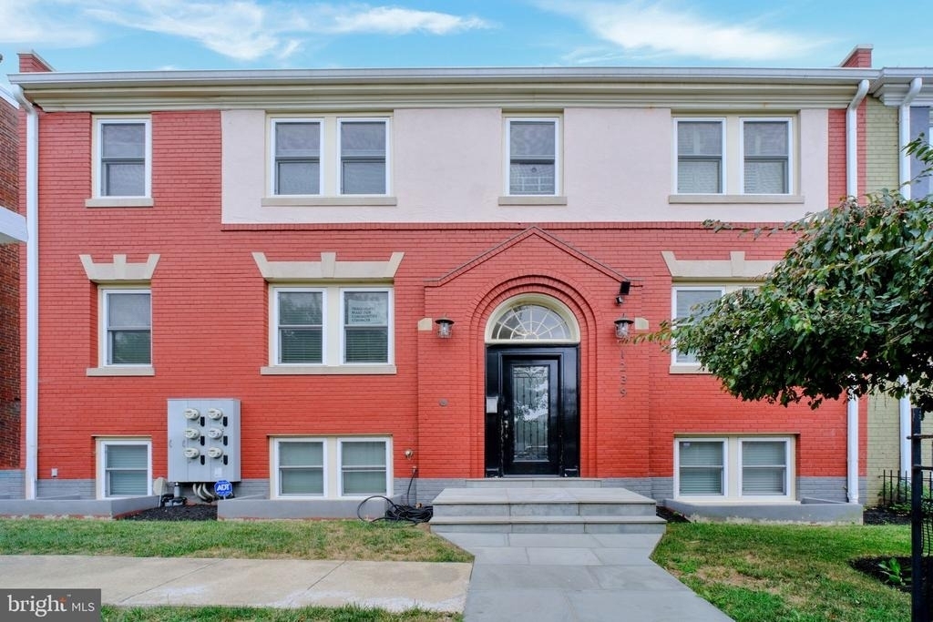 1239 Simms Place Ne - Photo 0