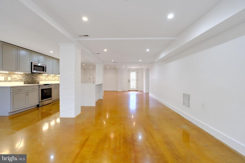 1239 Simms Place Ne - Photo 3