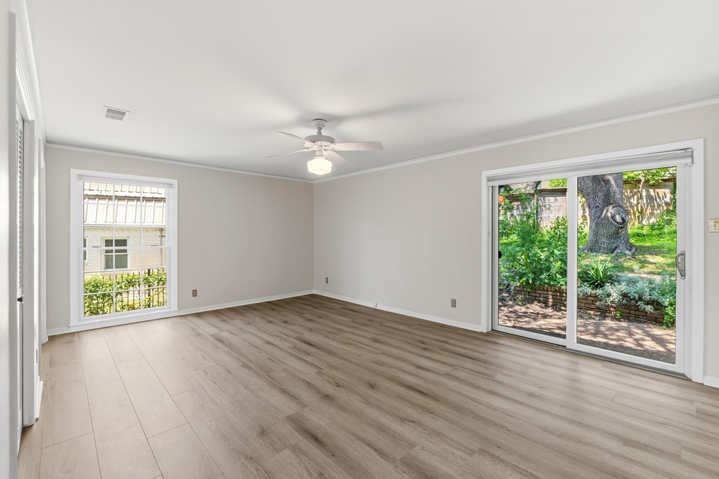 2802 Pecos St - Photo 16