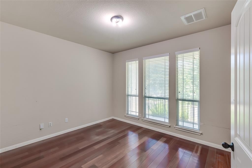 11300 Cherisse Dr - Photo 4