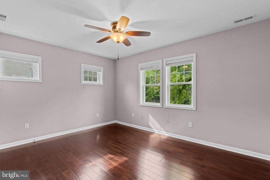 3418 Pennsylvania Avenue Se - Photo 21