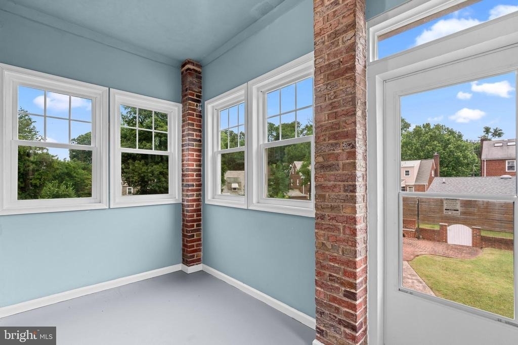 3418 Pennsylvania Avenue Se - Photo 37