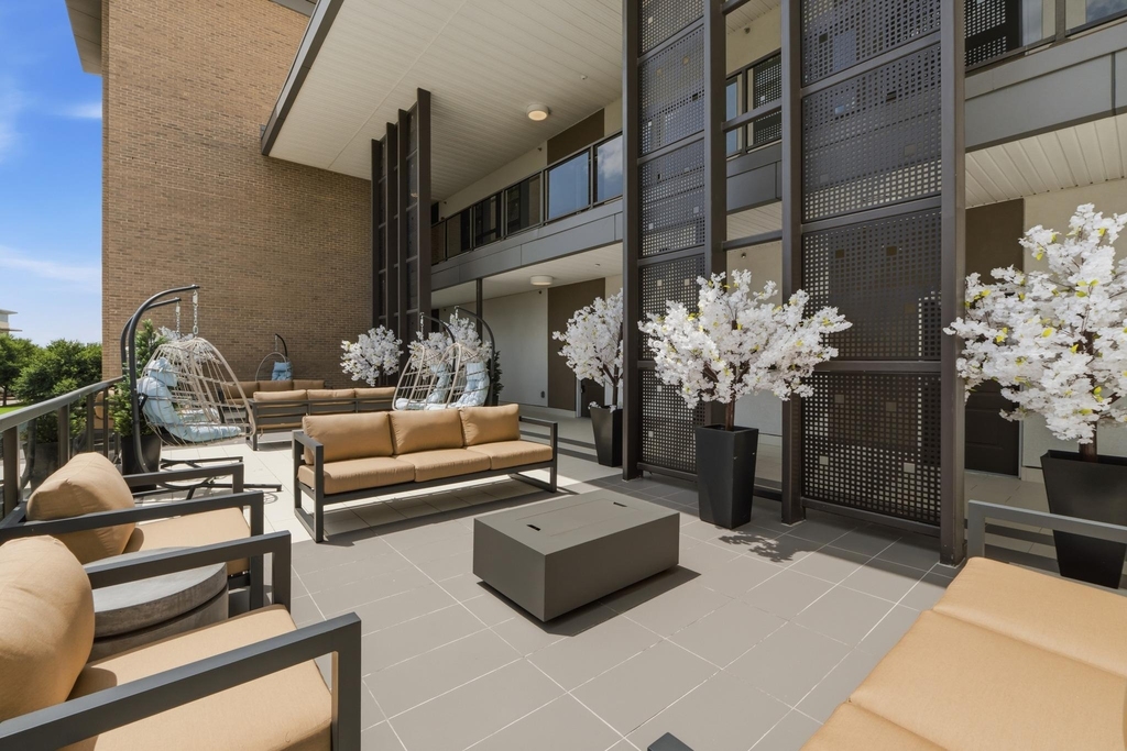 3900 Berkman Dr - Photo 18