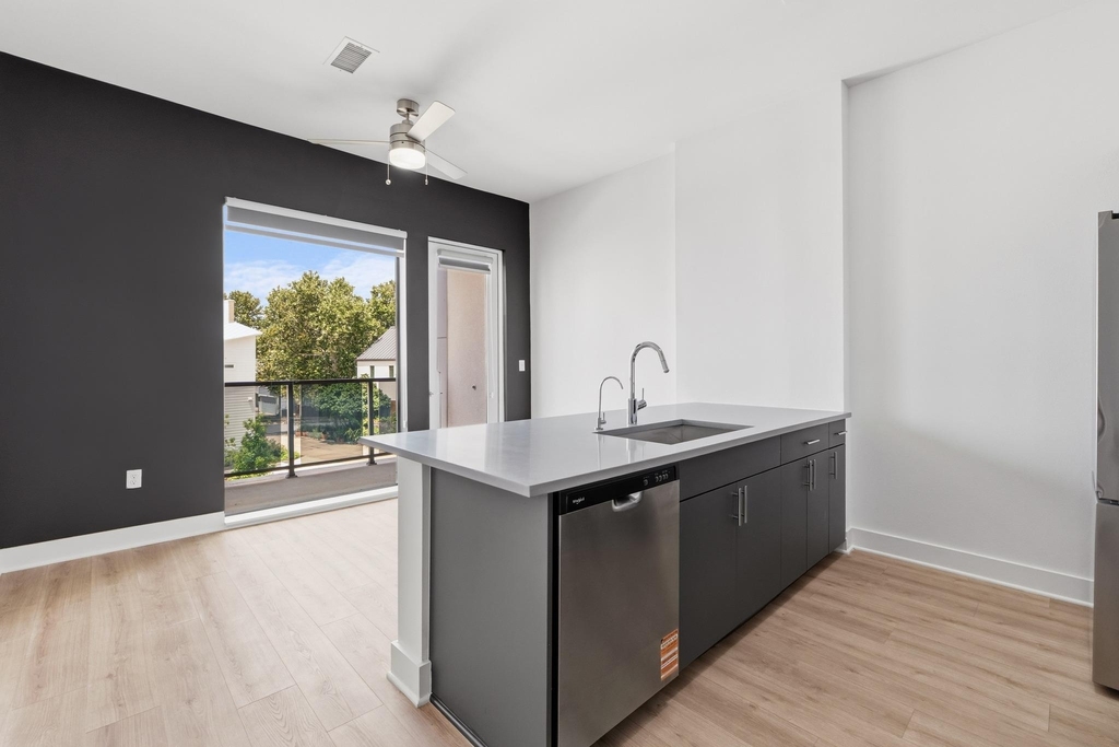 3900 Berkman Dr - Photo 0