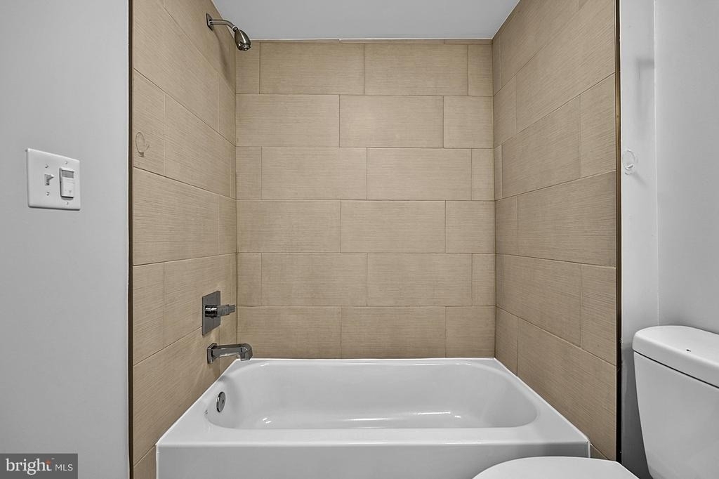 1516 Marion Barry Avenue Se - Photo 25
