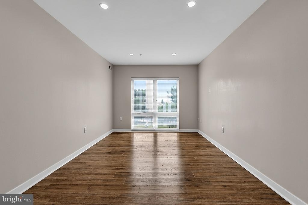 1516 Marion Barry Avenue Se - Photo 13