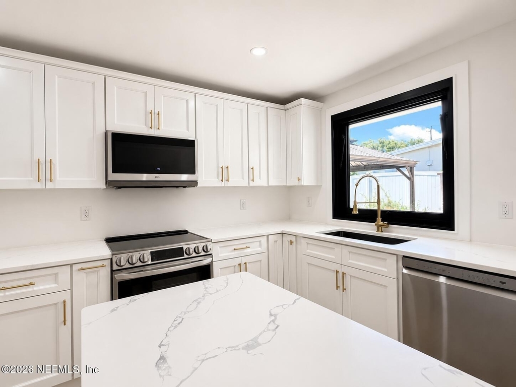 5419 4th Street - Photo 4