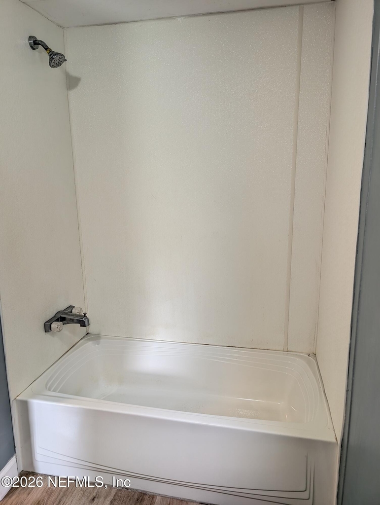 220 Guy Avenue - Photo 19
