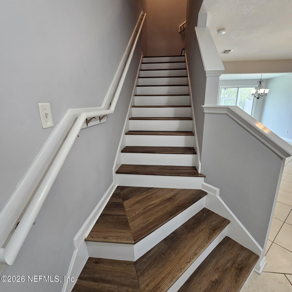 607 Reese Avenue - Photo 2