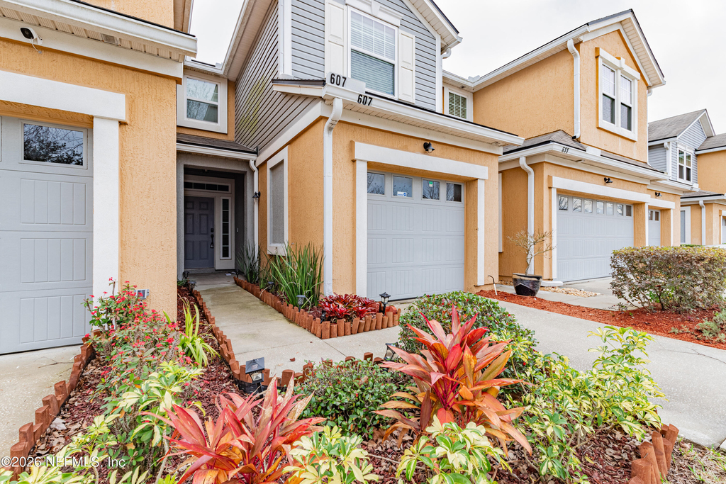 607 Reese Avenue - Photo 1