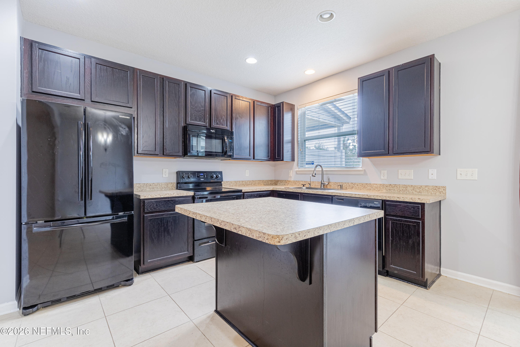 607 Reese Avenue - Photo 8