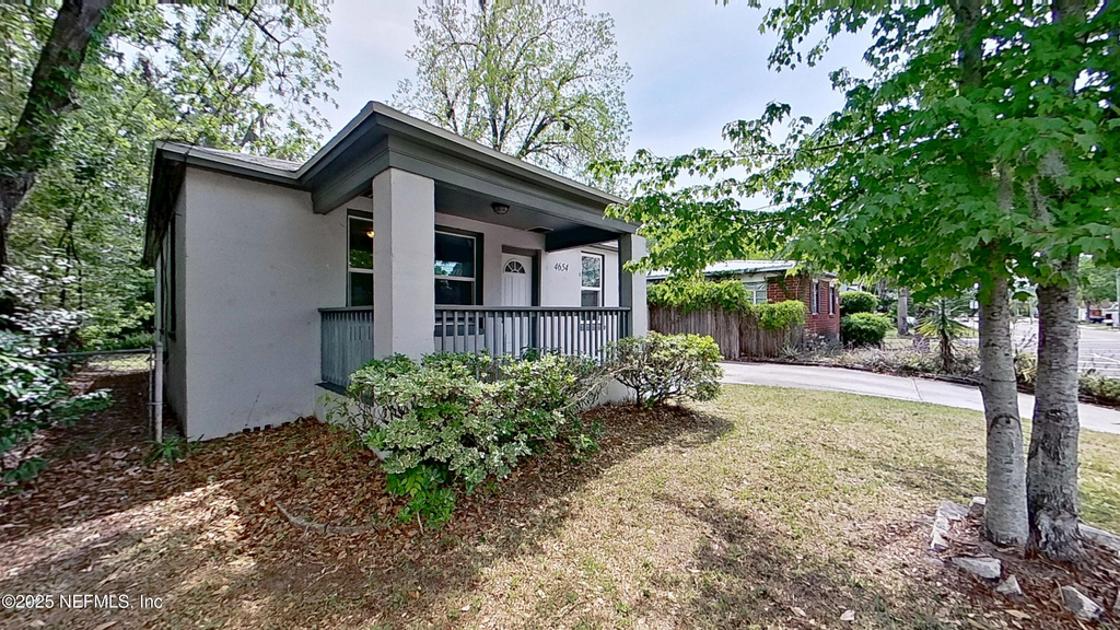 4654 Post Street - Photo 3