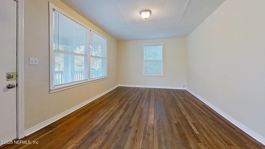 4654 Post Street - Photo 5