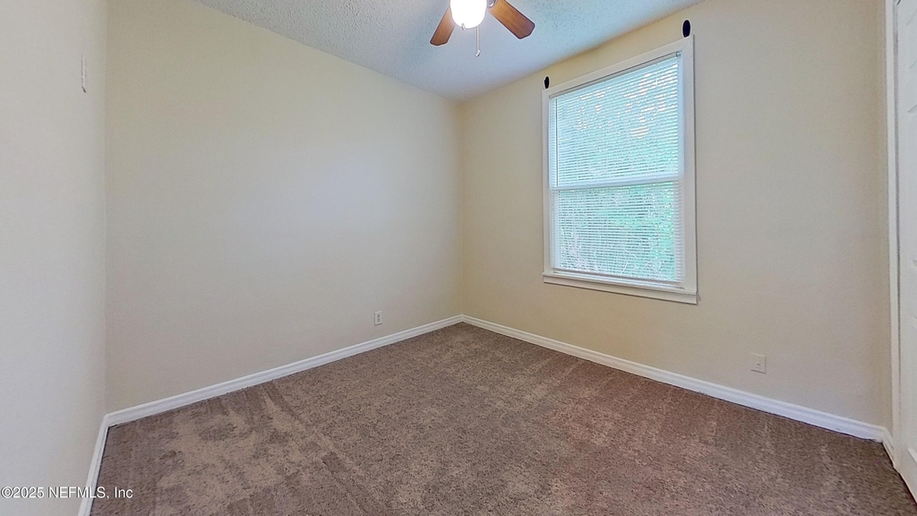 4654 Post Street - Photo 15