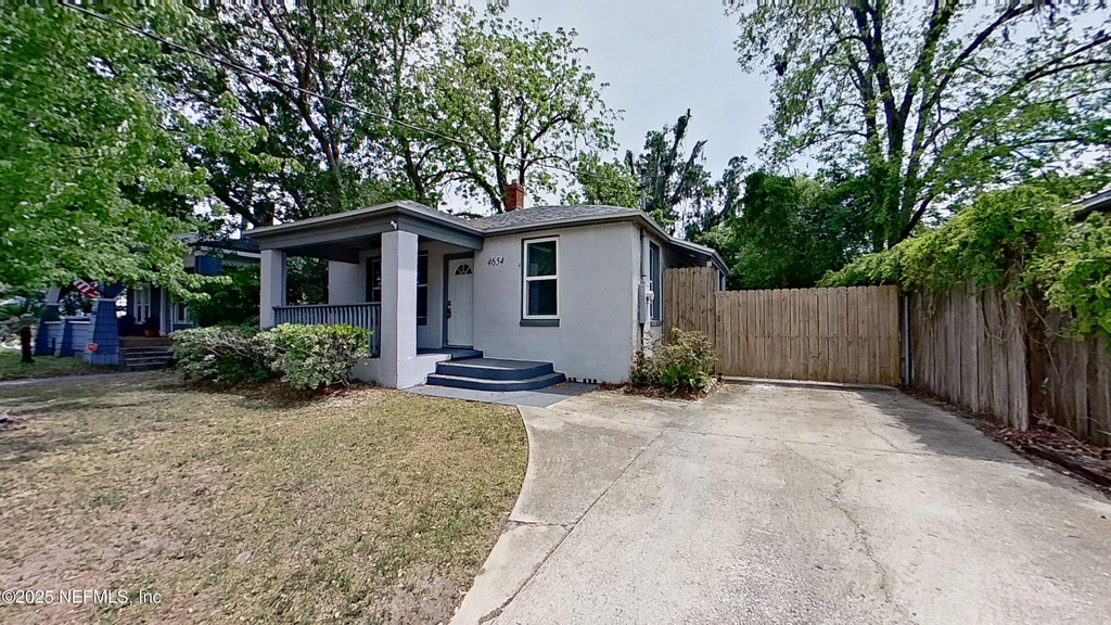 4654 Post Street - Photo 2