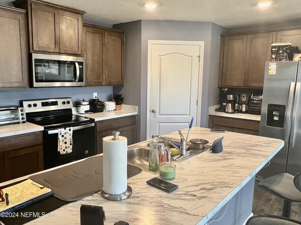 2518 Beachview Drive - Photo 11