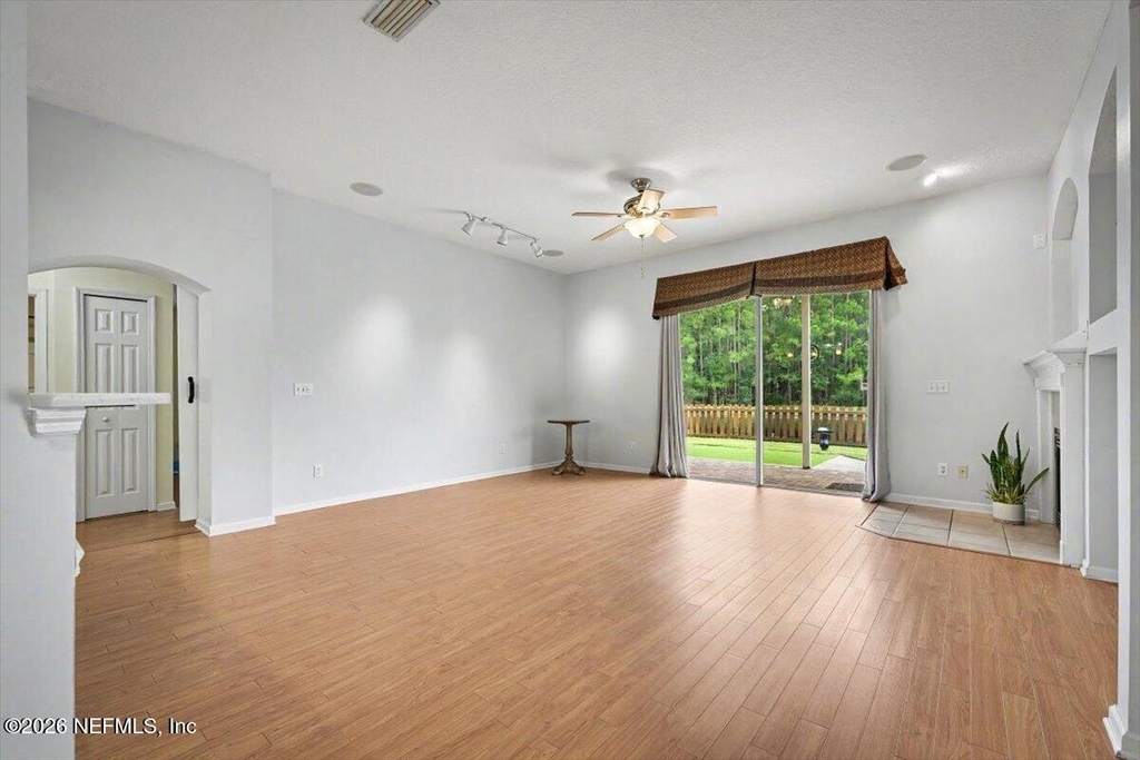 711 Sid Drive - Photo 4