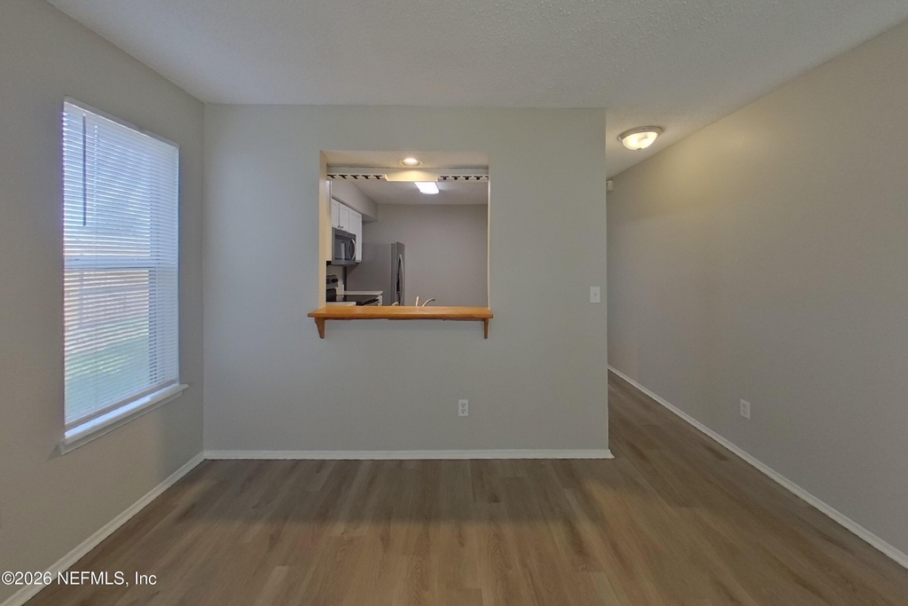 606 Radnor Lane - Photo 2