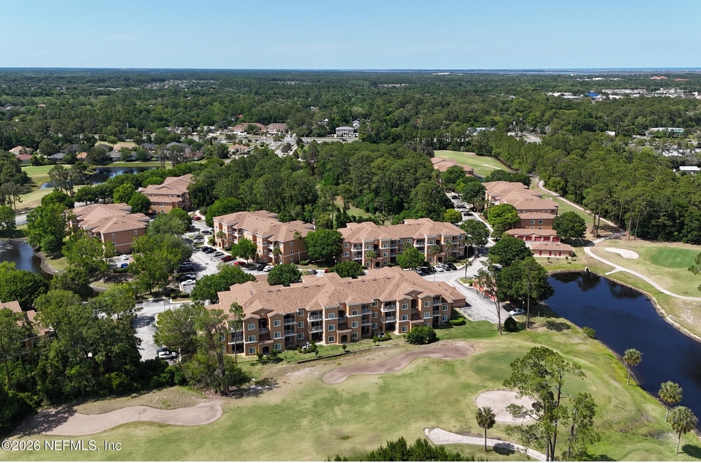 610 Fairway Drive - Photo 3