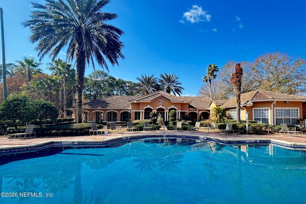 610 Fairway Drive - Photo 10