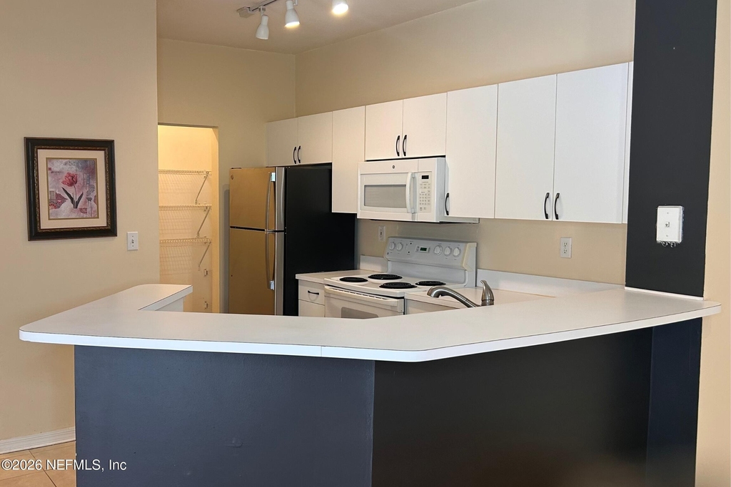 610 Fairway Drive - Photo 20