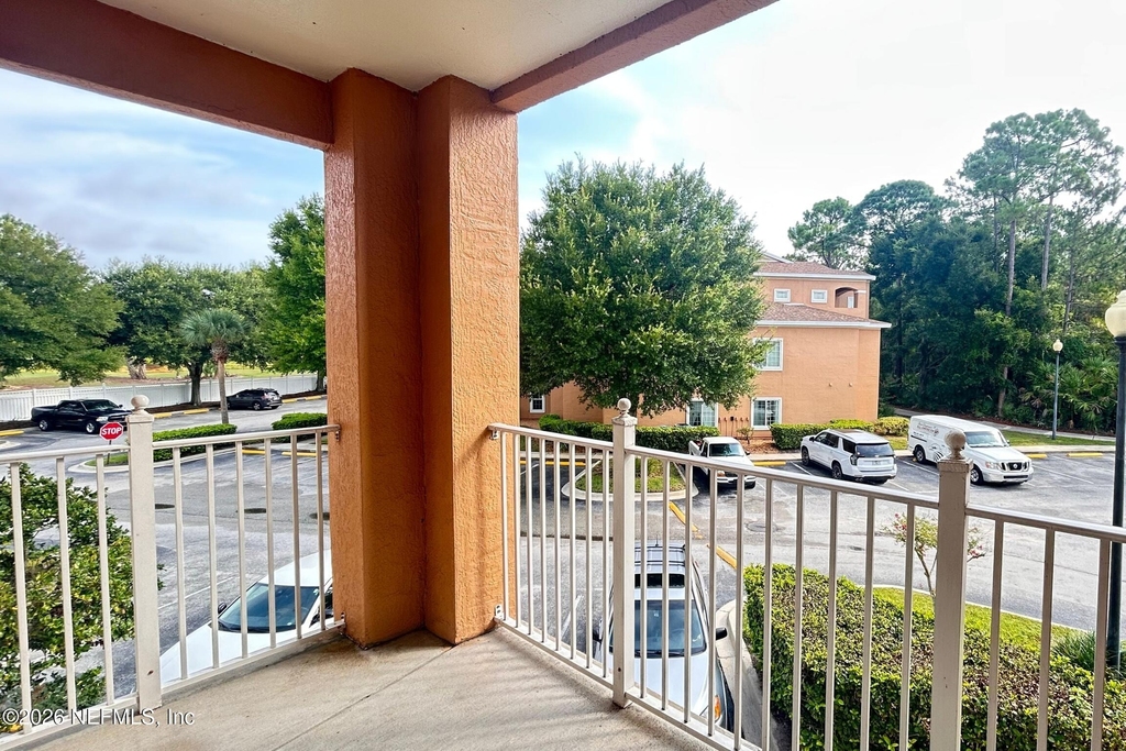 610 Fairway Drive - Photo 11