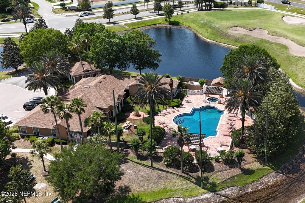 610 Fairway Drive - Photo 2