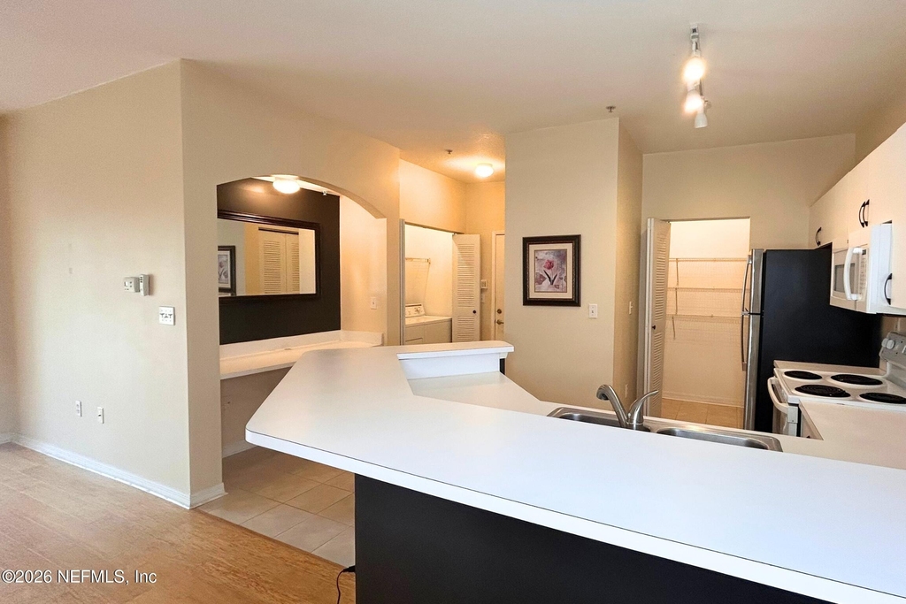 610 Fairway Drive - Photo 22