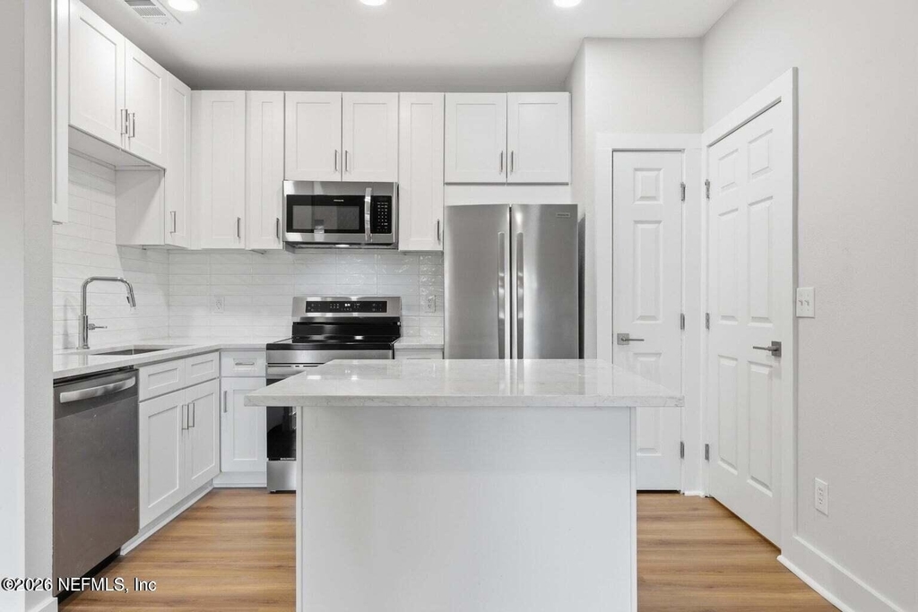 211 Colima Court - Photo 4