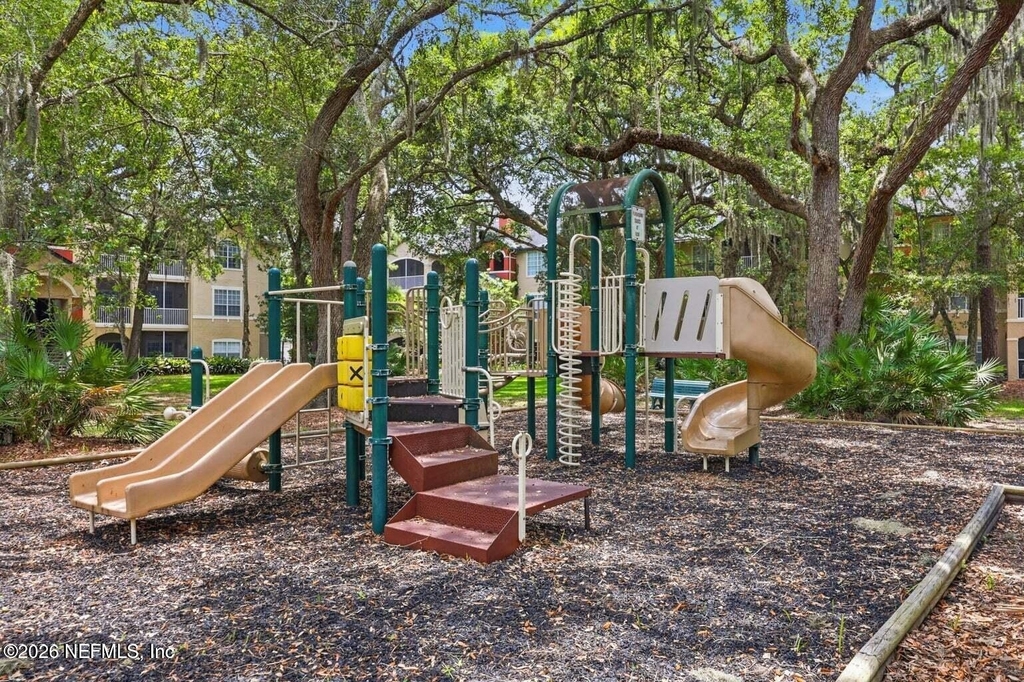 211 Colima Court - Photo 18
