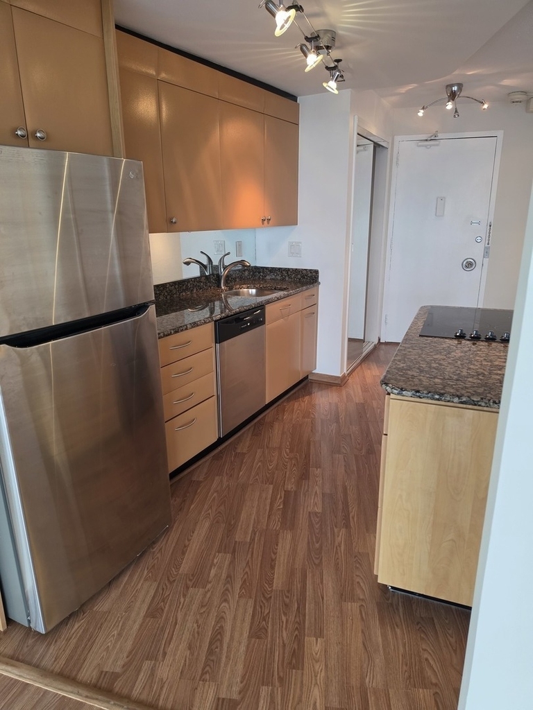 300 N State Street - Photo 2