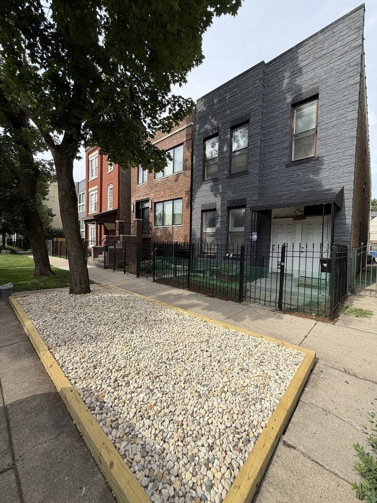 834 N Mozart Street - Photo 0