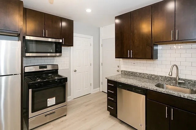 834 N Mozart Street - Photo 6