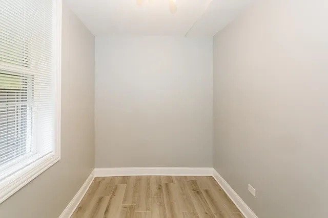 834 N Mozart Street - Photo 12