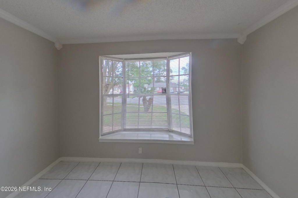 8252 Yolanda Court - Photo 4