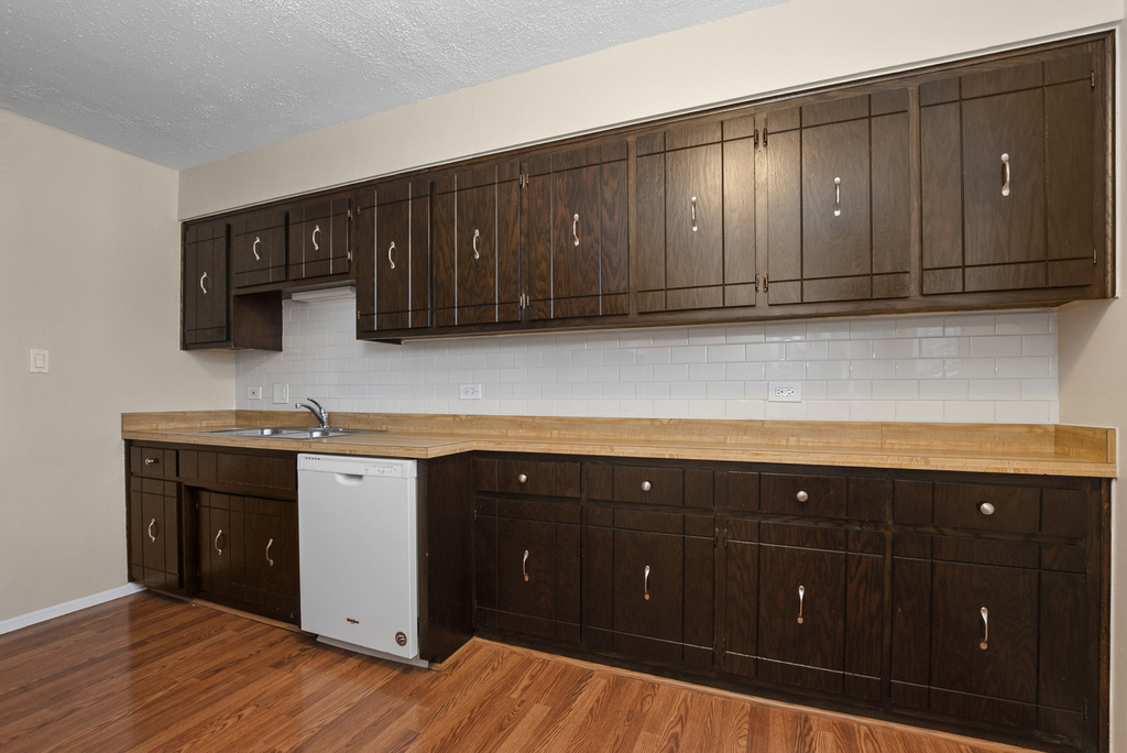 13616 Lamon Avenue - Photo 11