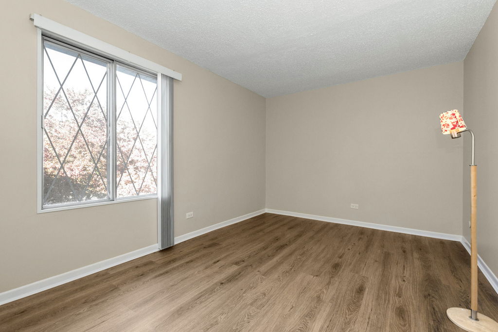 13616 Lamon Avenue - Photo 14