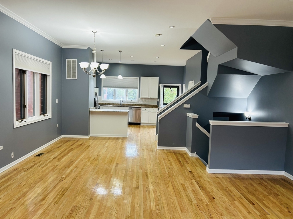 1918 S Louie Parkway - Photo 4
