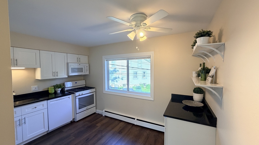 440 Lorraine Street - Photo 1