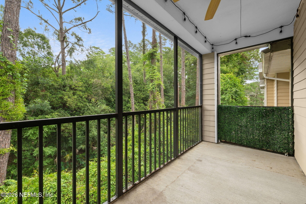 10200 Belle Rive Boulevard - Photo 11