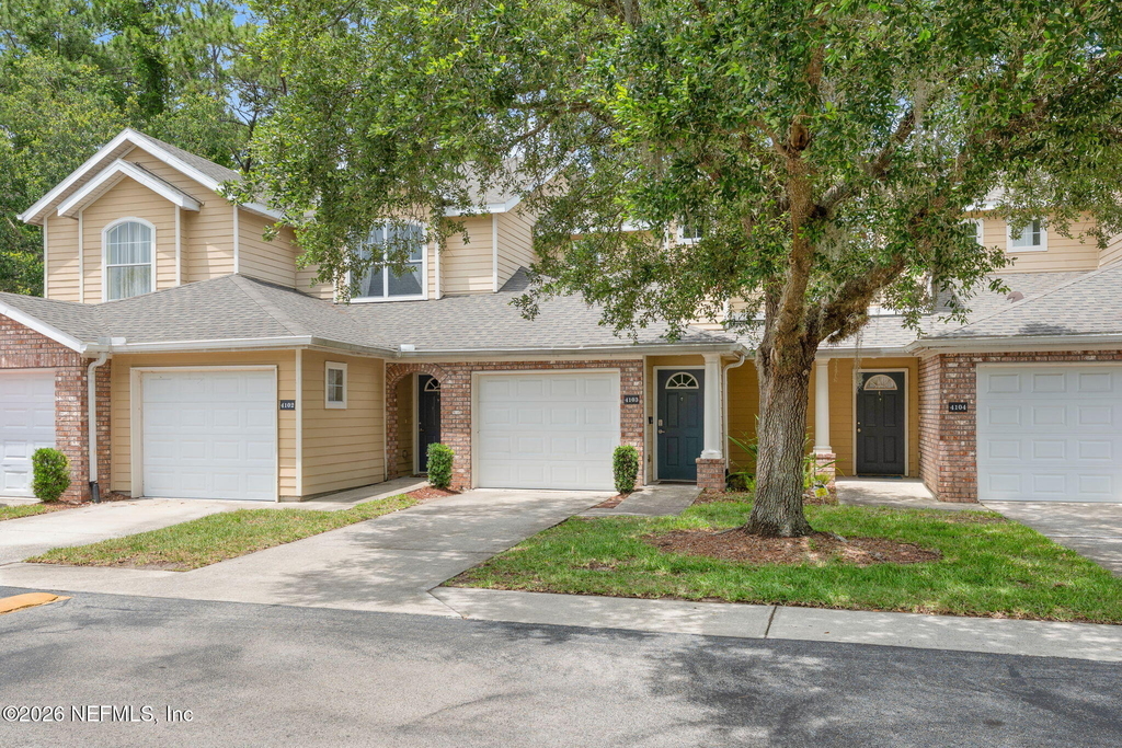 10200 Belle Rive Boulevard - Photo 1