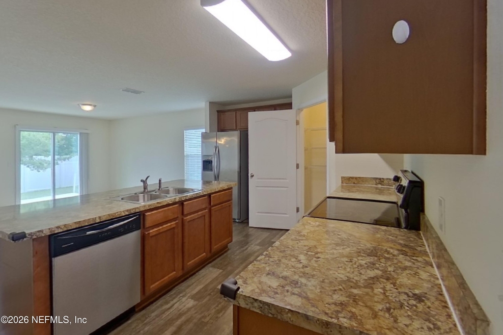 3323 Canyon Falls Drive - Photo 4