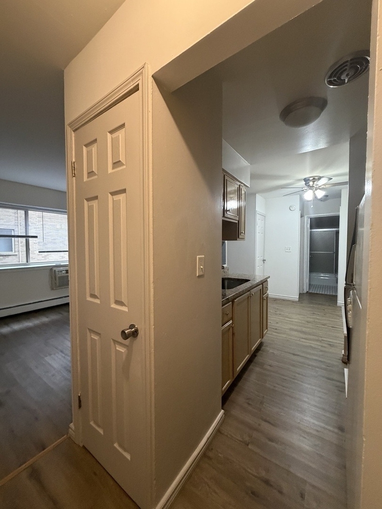 5730 N Sheridan Road - Photo 1